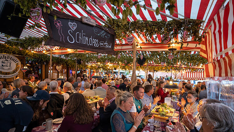 Nürnberger Altstadtfest feiert Pre-Opening mit Prominenz: Wir haben die Bilder