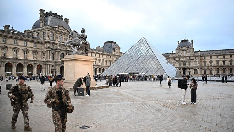 Nach Juwelendiebstahl im Louvre