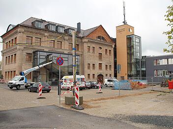Das Außengelände der Fortuna Kulturfabrik in Höchstadt wird jetzt gestaltet. Foto: Andreas Dorsch