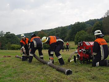 Die Speicherzer Feuerwehr übte zur  Leistungsprüfung "Gruppe im Löscheinsatz" im vergangenen Jahr.