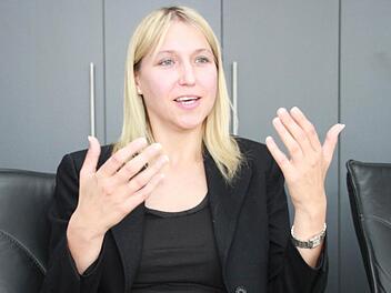 Silke Launert hat ein großes Aufgabengebiet zu betreuen. Als über die CSU-Landesliste gewählte Bundestagsabgeordnete ist sie seit einem Jahr für ganz Oberfranken zuständig. (Foto: Dagmar Besand)