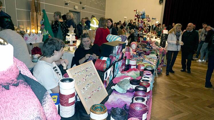 Impressionen vom Hobby- und Künstlermarkt     Foto: Richard Sänger