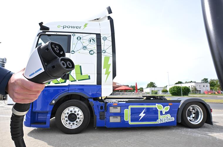 So viel Ladestrom brauchen Elektro-Lkw in Europa
