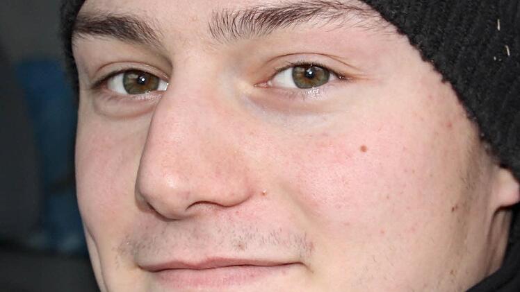 "Insgesamt passt es schon auf dem Wertstoffhof hier in Sandhof", meint Patrick Dressel. Foto: Will