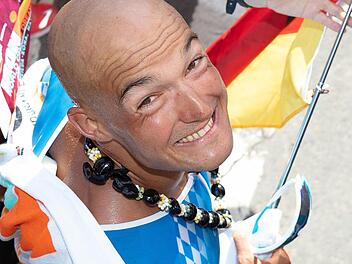 Andreas Dreitz darf sich nach dem Rennen auf Hawaii nun offiziell als eisernen Mann bezeichnen. Fünf Wochen nach der Ironman-Weltmeisterschaft auf Kona bestreitet der 29-Jährige aus Michelau am Wochenende in Tempe (Arizona) bereits seinen nächsten Langdistanz-Triathlon.  Foto: pr