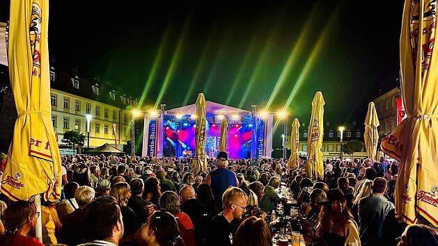 Bamberger Blues- und Jazzfestival zieht Massen an - Auftritt von Woodstock-Veteran