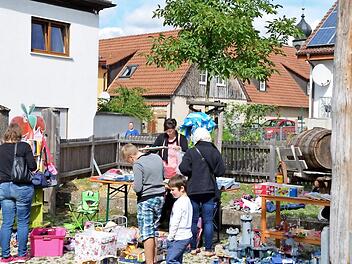 Der Kinderflohmarkt in der Schulgasse - eines der vielen Highlights im Strullendorfer Ferienprogramm