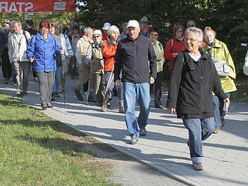 Auf nach Sonneberg. Wie hier auf einem Archivbild, werden sich die Teilnehmer der Aktion "Neustadt bewegt sich, Neustadt wandert" am Samstag, 3. Oktober, auf den Weg zum Jubiläumsfest "25 Jahre Deutsche Einheit" machen. Foto: CT-ARchiv