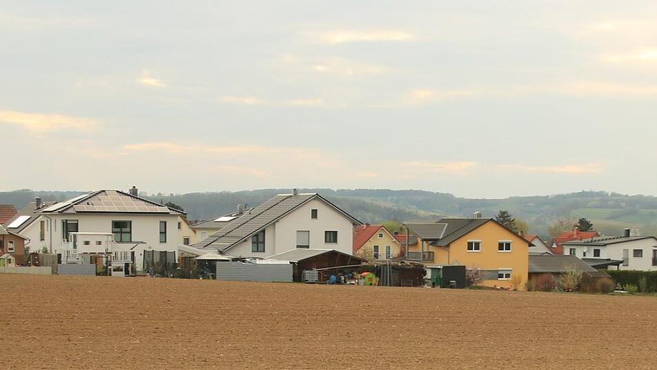 Ein Neubau-Grundstück ist nicht überall gleich teuer. Foto: Matthias Einwag