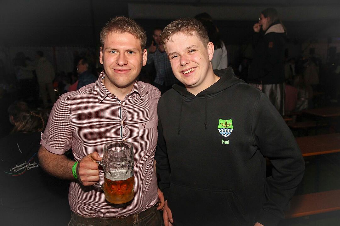 Party mit den DORFROCKERN Party mit den DORFROCKERN