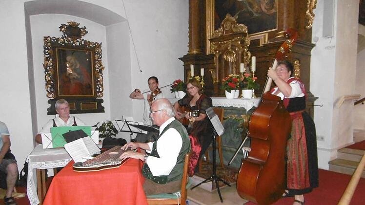 Konzert auf dem Kreuzberg. Foto: Regina Rinke