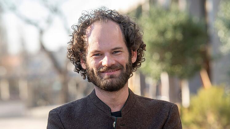 Maximilian Schafroth reiste f&uuml;r einen satirschen Sketch nach Gr&ouml;nland. Der kam bei den Einwohnerinngen und Einwohnern nicht gut an.