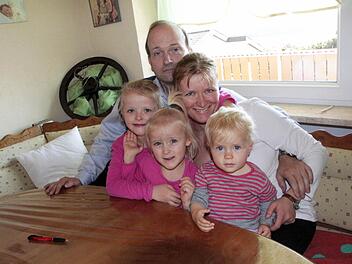 Die Familie Reuß ist ncoh enger zusammengerückt. Foto: Josef Hofbauer