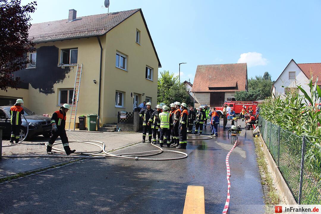 Garage in Burgthann brennt ab