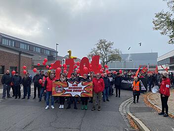 Bamberger Bosch-Belegschaft im Warnstreik - "heiße Woche" der IG Metall läuft
