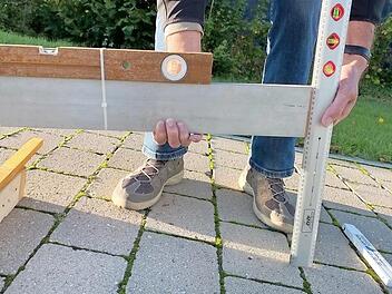 Der Anstieg um 29 Zentimeter auf dem Bild bezieht sich auf eine waagerechte Strecke von zwei Metern und bedeutet eine Steigung von 14,5 Prozent. Foto: privat