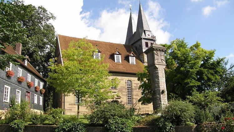 Blickfang in Meeder: Die Kirche St. Laurentius. Foto: Archiv/Gemeinde Meeder