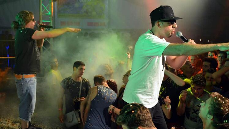 Gute Stimmung beim FC in Fuchsstadt mit "Die Atzen". Foto: Peter Rauch
