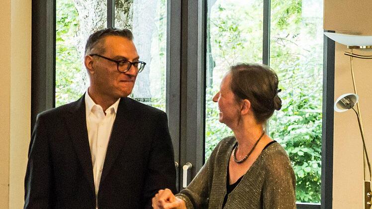 Anne-Kathrein Jordan und Antonio Grimaldi beeindruckten bei der Coburger Schubertiade mit vierhändigem Klavierspiel.Foto: Jochen Berger