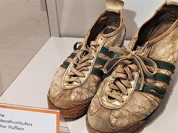 In diesen Sportschuhen gewann Günther Hußlein  1954 die Bayerischen Marathon-Meisterschaften.
