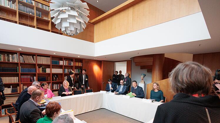 Tarifrunde f&uuml;r L&auml;nderbesch&auml;ftigte