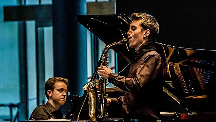 Duo Sax: Johannes Pfeuffer (Saxofon) und Andrei Bancio (Klavier) gastierten bei der Gesellschaft der Musikfreunde. Foto: Jochen Berger