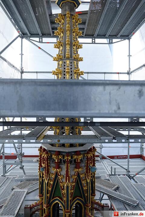 So wird der Schöne Brunnen in Nürnberg restauriert