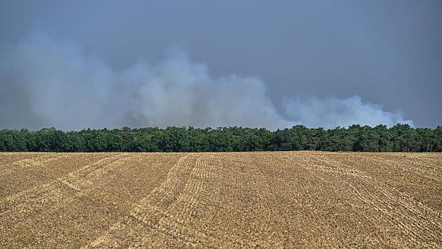 Waldbrand bei Paris