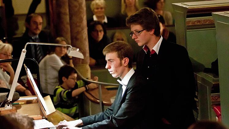 Erik Konietzko an der Orgel