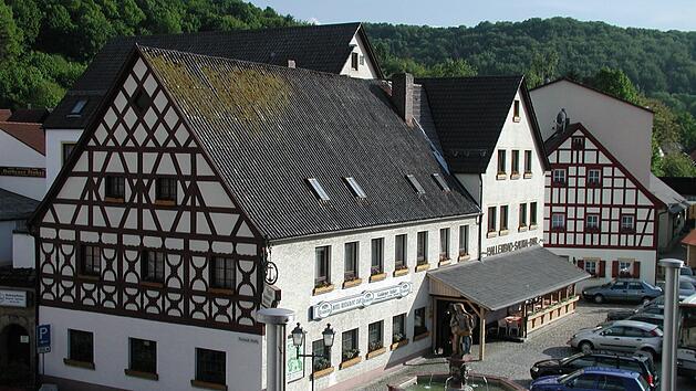 Die "Frankenfarm" könnte in naher Zukunft der neue Betreiber des dann sanierten "Goldenen Ankers" sein.  Foto: Markt Kasendorf