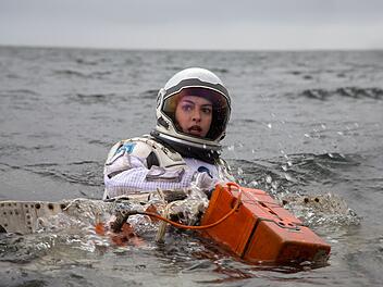 Dr. Amelia Brand (Anne Hathaway) will die Menschheit retten.