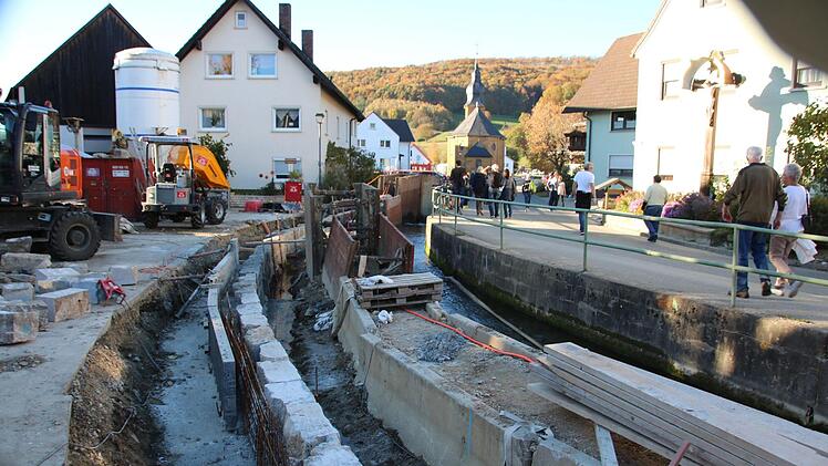 Mit der Bachsanierung soll der Ortskern von Stublang eine Aufwertung erfahren. Auch ein Wasserspielplatz und eine kleine Kneippanlage werden angelegt. Matthias Einwag