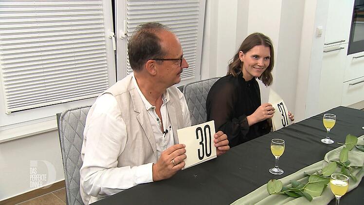 Dass Clara mit 37 Punkten die Dinner-Woche gewinnt, findet sie einfach nur "krass".