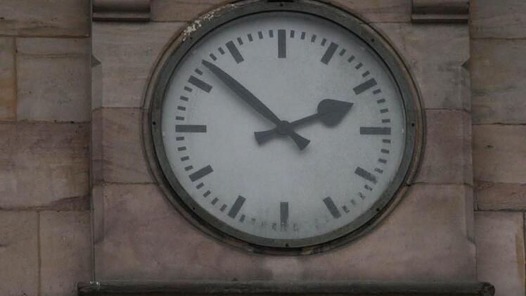 Uhr am Kulmbacher Bahnhof