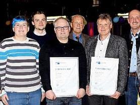 Langjährige und verdiente Mitarbeiter der Püls-Bräu wurden bei der Betriebsfeier geehrt. Im Bild (von links) Berthold Föhrweiser, der in den Ruhestand verabschiedet wurde, Theresia Püls sowie die Jubilare Jens Müller, Thomas Gommelt und Jürgen Schütz mit Johannes Püls, Seniorchef Hans Püls und Brauereichef Hans Püls. Foto: Dieter Radziej