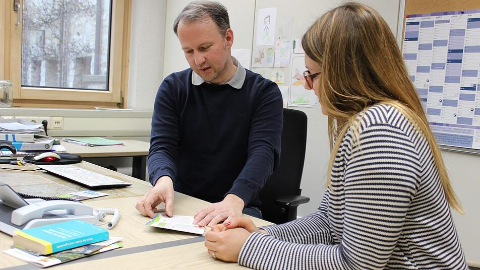 Torsten Ullrich arbeitet beim Allgemeinen Sozialen Dienst im Jugendamt und versucht für jeden die passende Unterstützung zu finden.  Foto: Müller