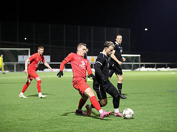 Sener on fire: Ebersdorf dreht Test gegen Buckenhofen