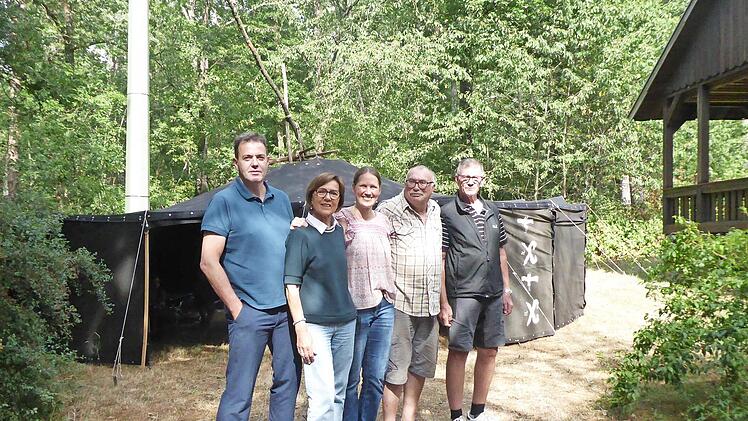Das Bild zeigt Thorsten Raab, Karin Voll, Simone Müller, Manfred Egert, und Manfred Voll.