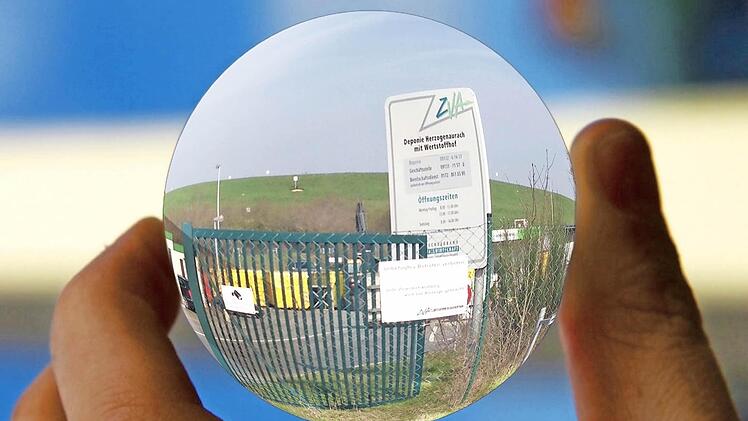 Die Deponie in Herzogenaurach hat ihre Kapazitätsgrenzen noch nicht erreicht. Eine geplante Erweiterung wurde im vergangenen Jahr noch nicht gebraucht.  Fotos: Michael Busch
