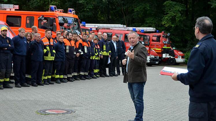 Großübung der Feuerwehr Notfallkontingente Foto: Peter Rauch