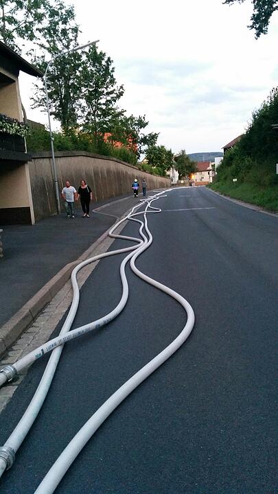 In Marktzeuln ist es in einer Kart-Bahn zu einer Verpuffung gekommen. Ein Mann wurde schwer verletzt.