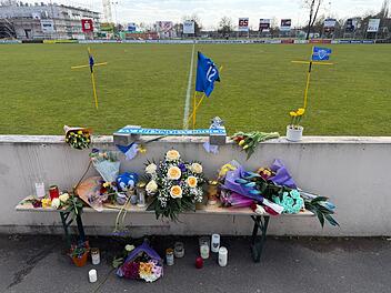 Fu&szlig;balltor st&uuml;rzt auf Siebenj&auml;hrigen