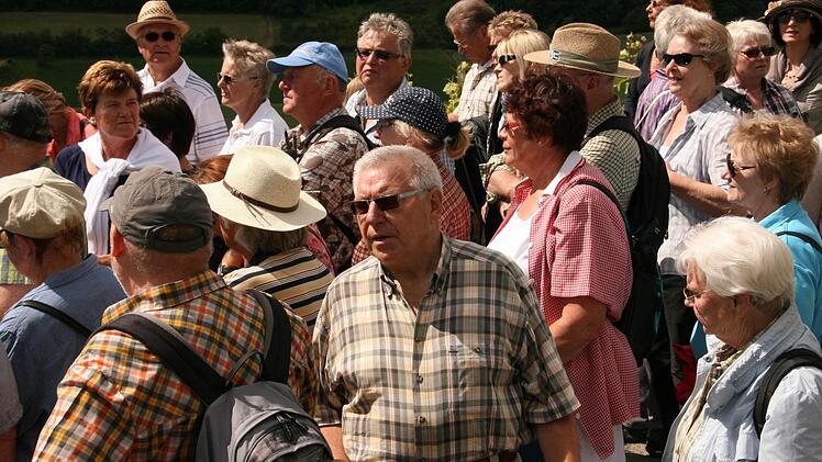 Weinbergwanderung der Saale Zeitung von Wirmsthal nach Wirmsthal 15. Juni 2014