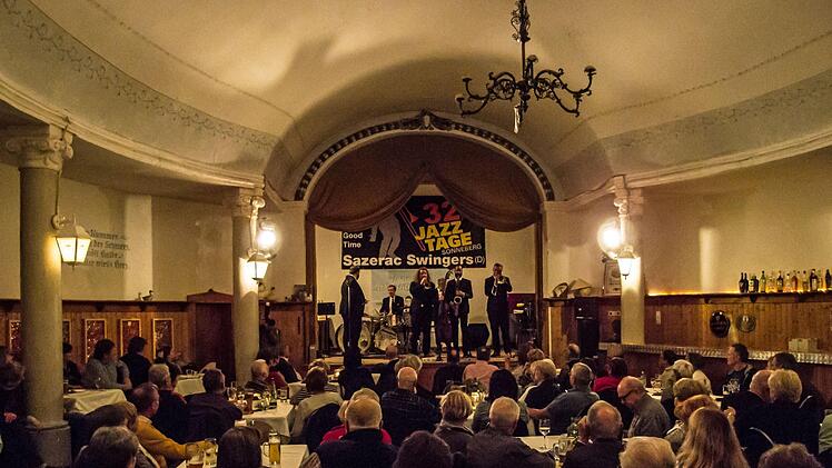 Beste Stimmung: Die Sazerac Swingers gastierten im Rahmen der Jazztage Sonneberg in Ketschenbach.Foto: Jochen Berger