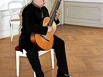 Roger Tristao begeisterte auf der Gitarre. Foto: Carina Kuhnlein