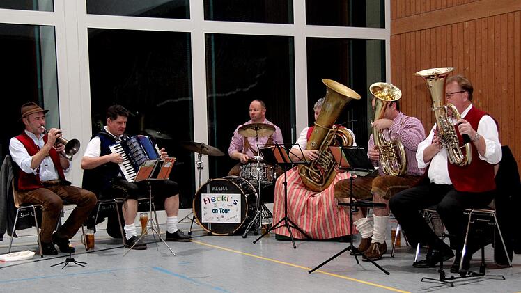 Die "Hecki's on tour" sind eine Abordnung der Heckenmusikanten.  Richard Sänger