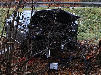 Kreis Erlangen-Höchstadt: Auto rollt nachts einfach davon - Schock für 19-Jährige