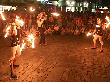 Die "Feuersterne" aus Österreich sorgten für magische Stimmung bei Nacht. Foto: RiegerPress