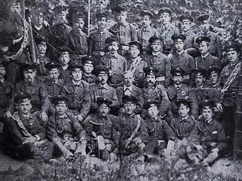 Die Gründungsgruppe der Freiwilligen Feuerwehr Euerdorf vor 150 Jahren.Quelle: Repro Dirk Zirwick