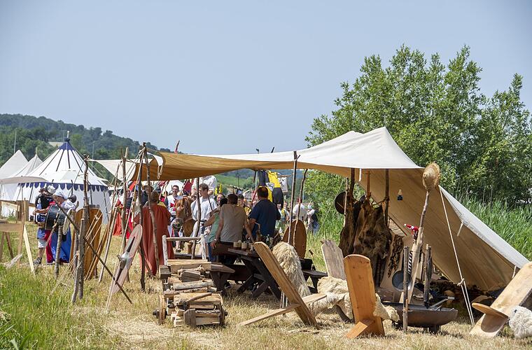 Pilgerlager in Burgwindheim: "Mittelalterliches Spektakel" mit Markt, Musik und mehr
